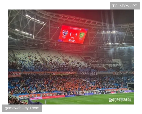 北京国安主场迎战,球迷热情高涨助威声浪不断攀升 北京国安主场迎战,球迷热情高涨助威声浪不断攀升