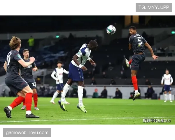 南安普顿联赛杯表现稳健，顺利晋级下一轮