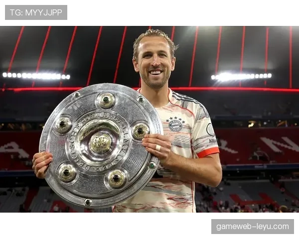 哈里·凯恩回撤组织能力解析:中锋转型进攻核心如何实现 哈里·凯恩回撤组织能力解析:中锋转型进攻核心如何实现